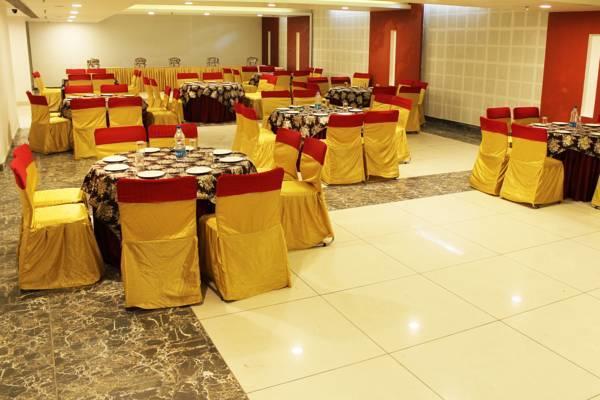 Hotel Opulence Pathankot Exterior photo